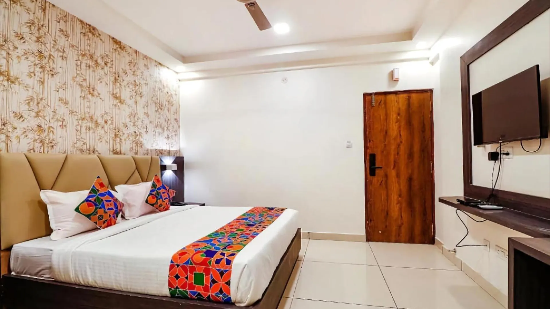Airport Hotel Starry Twilight New Delhi