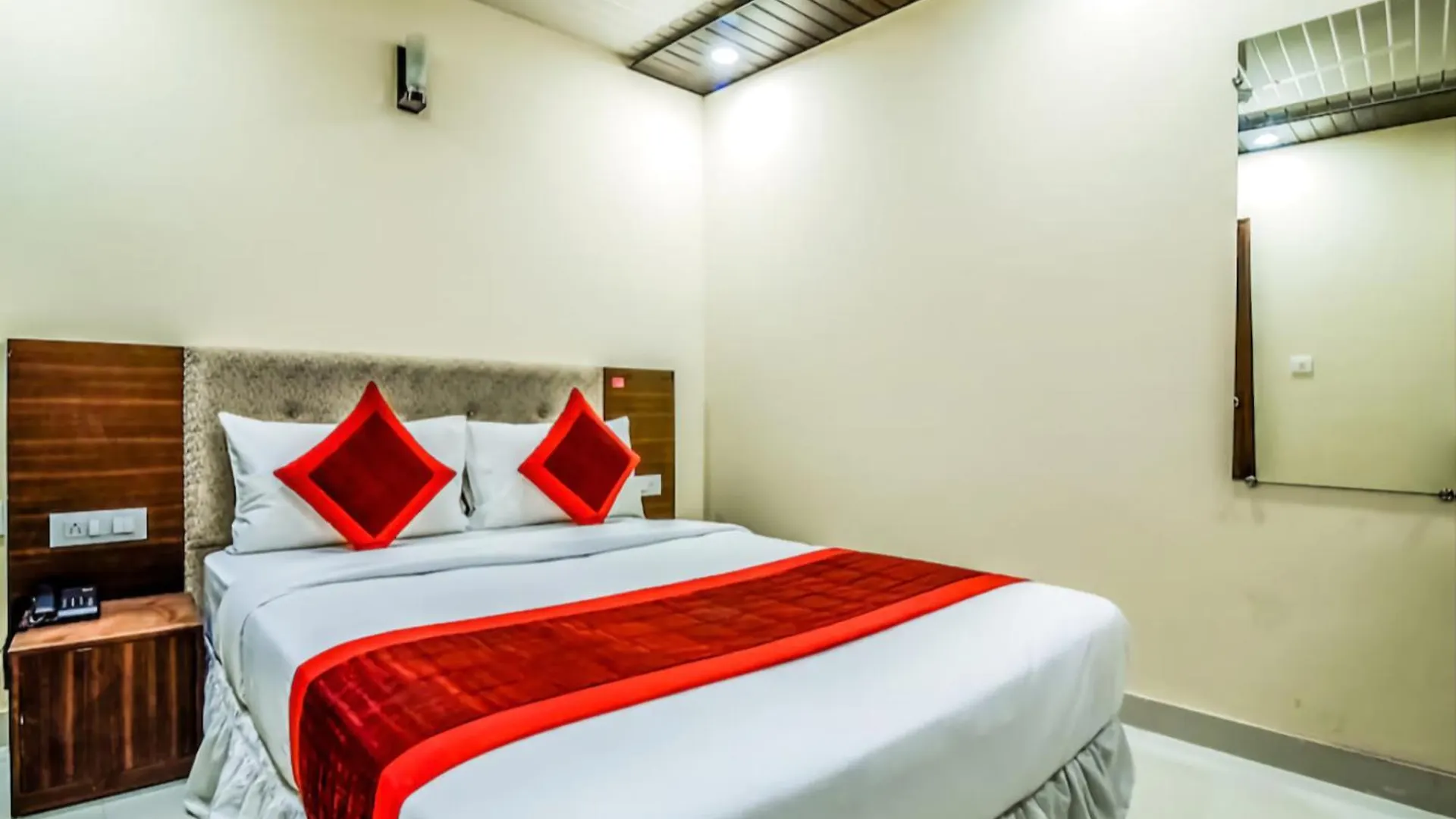 Airport Hotel Starry Twilight New Delhi