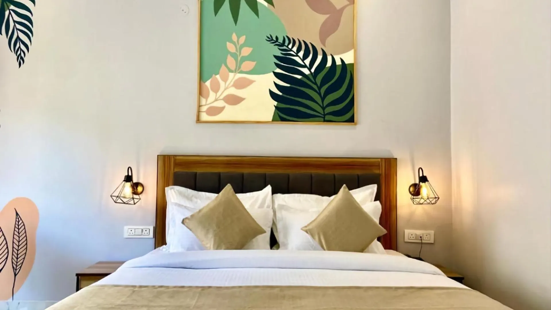 Airport Hotel Starry Twilight New Delhi India